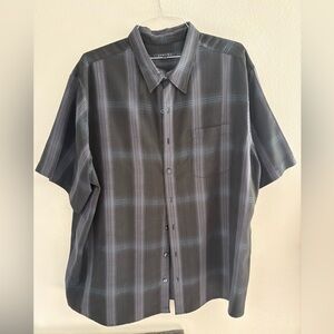 Synrgy 2x Black and Gray Plaid Button Down Shirt
